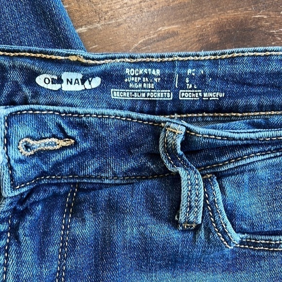 OLD NAVY | Super Skinny High Rise Rock Star Jeans Distressed - Picture 3 of 3